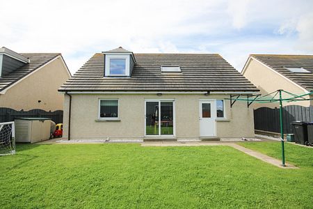 10 Corsmanhill Avenue, Inverurie, AB51 5SR - Photo 2