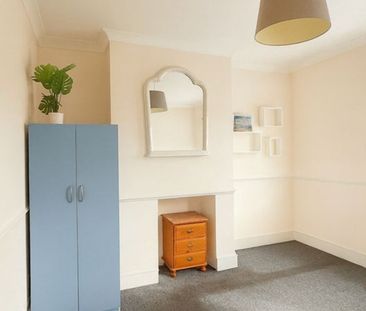 Room in a Shared House, Natal Road, SW16 - Photo 2