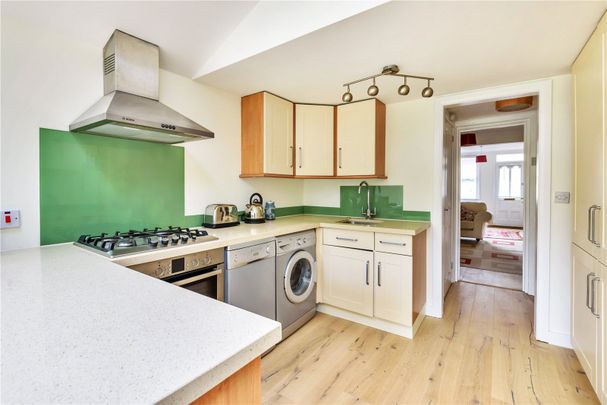 2 bedroom house to rent - Photo 1