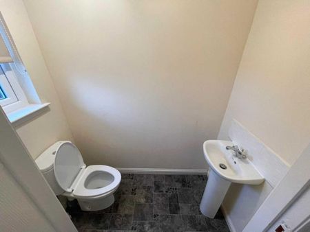 2 bedroom terraced house to rent - Photo 3