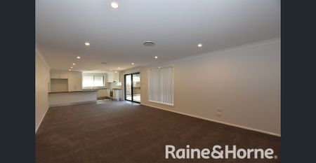 Spacious Family Home in North Orange - Photo 4