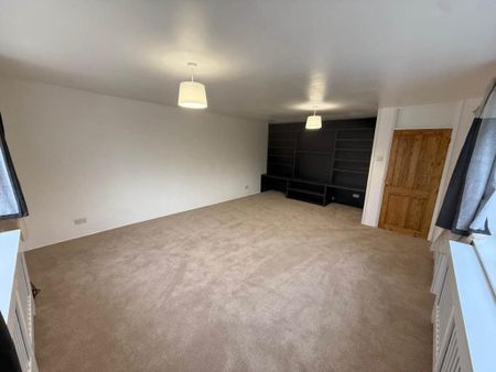 3 bedroom bungalow to rent - Photo 2