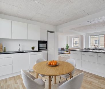 Stor 3-værelses lejebolig i centrum - Photo 3