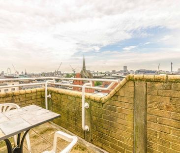 1 Bed Penthouse, Vesage Court, EC1N - Photo 3