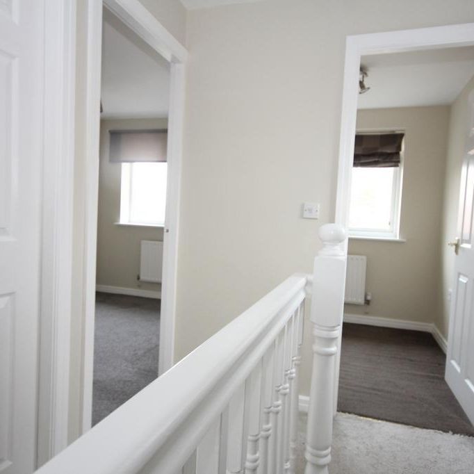 3 bedroom semi-detached house to rent - Photo 1