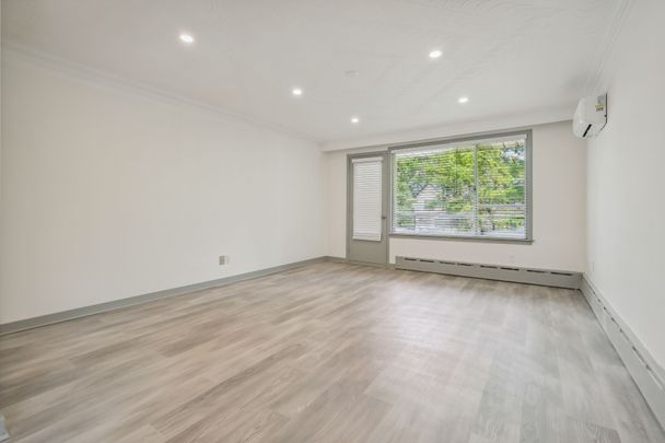 For Lease - 18 Thirty Third Street Unit# 3, Toronto, Ontario - Photo 1