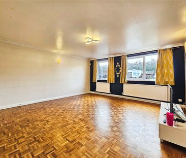 Budebury Road, Staines-upon-Thames, Surrey, TW18 2AX - Photo 2