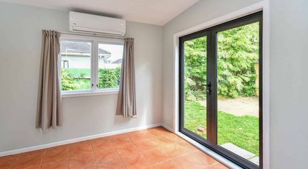 Cottage plus Self Contained Sleepout - Photo 5