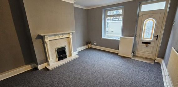 2 bed Terraced - To Let - Photo 2