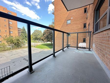apartments at 483 Linwell Road - Photo 4