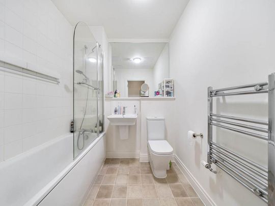 1 bedroom apartment to rent - Photo 1
