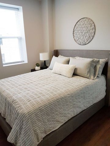 For Lease - 14 1/2 King Street Unit# 310, Oshawa, Ontario - Photo 2