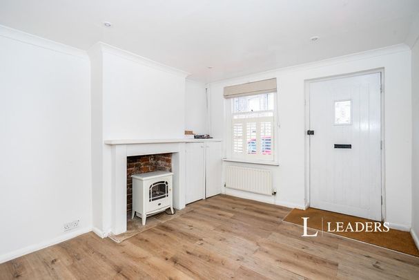 2 bedroom house to rent - Photo 1