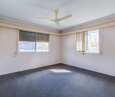 4 BED + SEPARATE ROOM WITH OWN KITCHENETTE & 2ND BATHROOM - Photo 4
