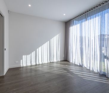 4A Adrienne Crescent, Mount Waverley VIC 3149 - House For Rent | Do... - Photo 6