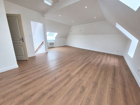 Location Appartement 4 pièces 115m² Mesnil-Roch 35720 - Photo 5