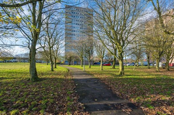 1d Moylena House, Belfast, BT10 0EG - Photo 1