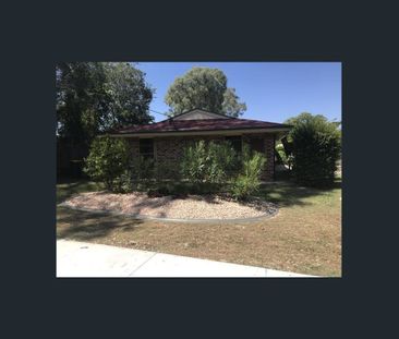 Quiet Coastal Living in Beautiful Beachmere - Photo 5