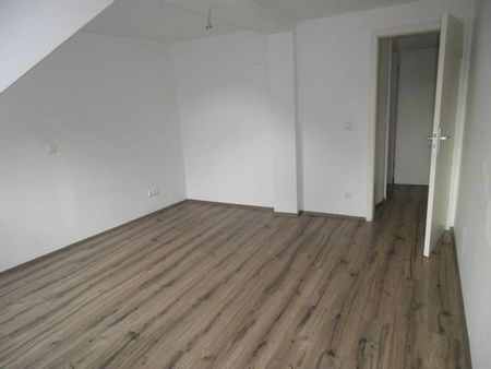 3 Raum Dachgeschosswohnung Zwickau Marienthal ab 01.11.2024 zu vermieten - Photo 5