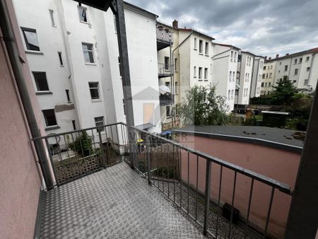 Schöne 2,5 Raum Maisonette-Whg. mit EBK, Balkon, Wanne und Dusche in Gera-Debschwitz! - Foto 3