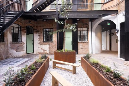 Studio to rent - Photo 5