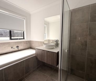 Brand New Townhouse! - Photo 6