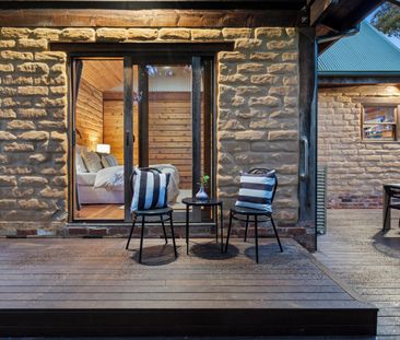 Warm, Welcoming & Filled with Character - Photo 3