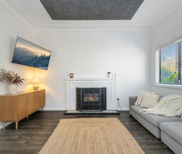 NEAT AND TIDY 3 BEDROOM HOME WITH HOME OFFICE - Photo 1