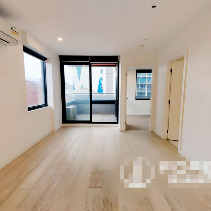 1 bed 1 bath - Photo 1