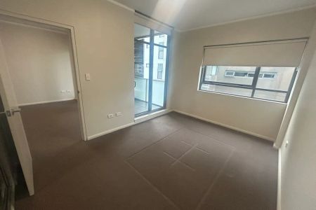 “One Bedroom + Study Resort Style Apartment in the Heart of Maroubra Junction” - Photo 4