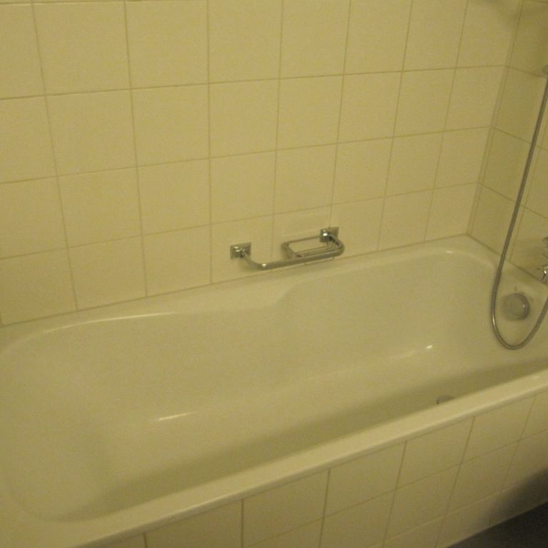 6 Zimmer, 107 m², EG - Photo 1