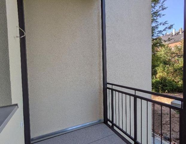 Erstbezug nach Kernsanierung- 3-Raum-Wohnung mit Balkon - Photo 1