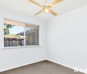 18 Mereworth Road, Thornlie WA 6108 - Photo 6