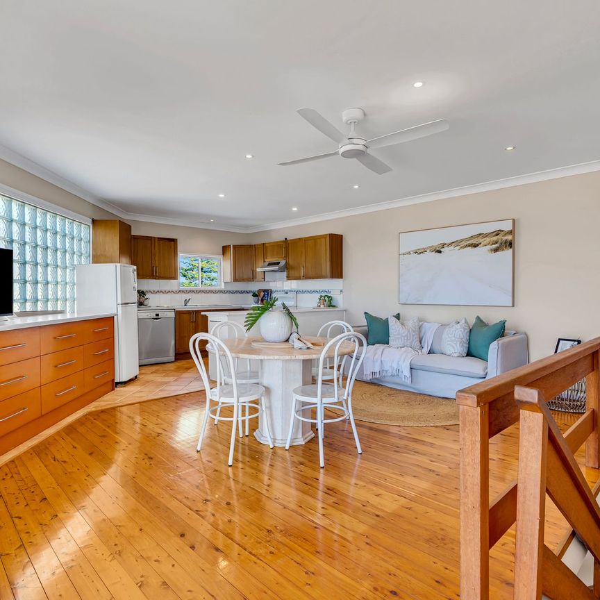 Spacious Family Home With Ocean Views - Photo 1