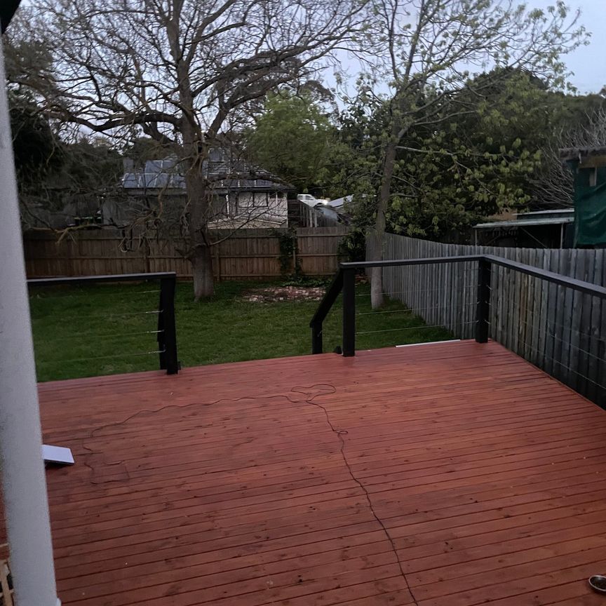 Frankston - Photo 1