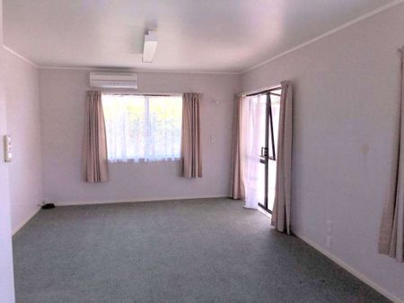 Two bedroom unit in a retirement village - Photo 5