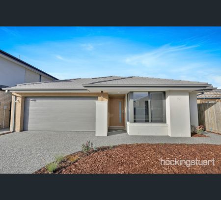 7 Aherlow Road, Beveridge, Vic 3753 - Photo 3