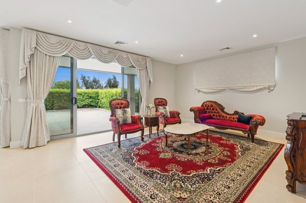 Beachfront Luxury Townhouse - Photo 1