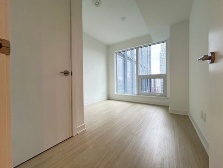 For Lease - 8 Wellesley Street Unit# 1210, Toronto, Ontario - Photo 5