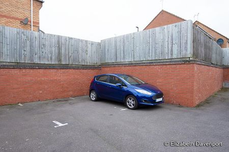 Quarryfield Lane, Cheylesmore, Coventry - Photo 3