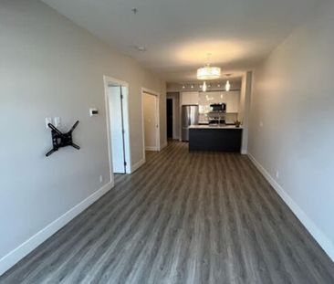 Top floor at Soho! 1 bed plus den - Photo 2