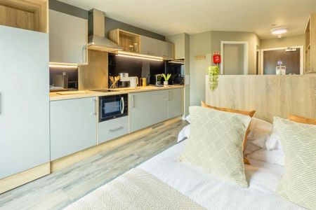 Studio to rent - Photo 5