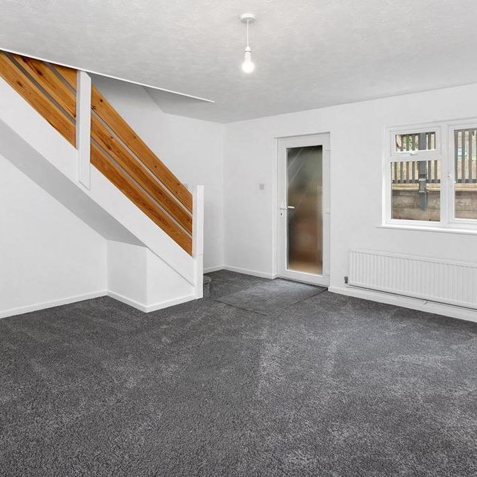 2 bedroom semi-detached house to rent - Photo 1