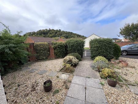 3 bedroom bungalow to rent - Photo 3