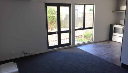 Students Look No Further!! - Photo 2