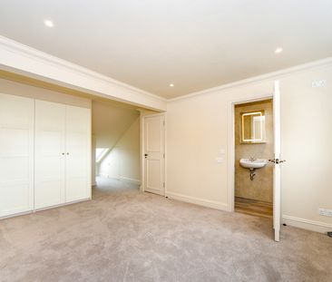 Wickham Chase, West Wickham, BR4 0BW - Photo 3