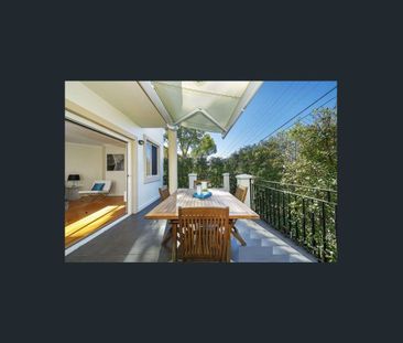 Sundrenched boutique townhouse in prime location - Photo 5