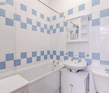 Studio to rent - Photo 6