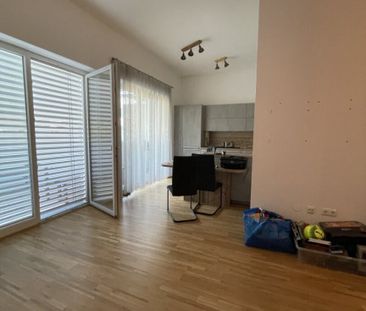 Wohn(t)raum auf höchstem (DG-)Niveau! 2-Raum mit Aussichts-Dach-Ter... - Photo 1