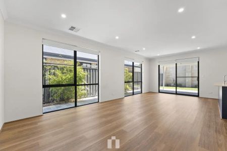 “Treeby Living at its Best” - Photo 2